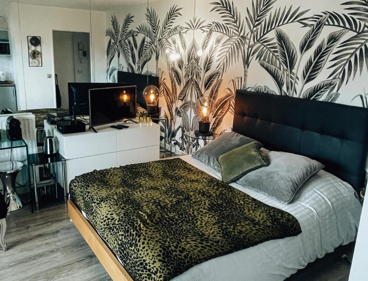 Beautiful Modern Fully Furnished Studio Levallois-Perret Exteriér fotografie